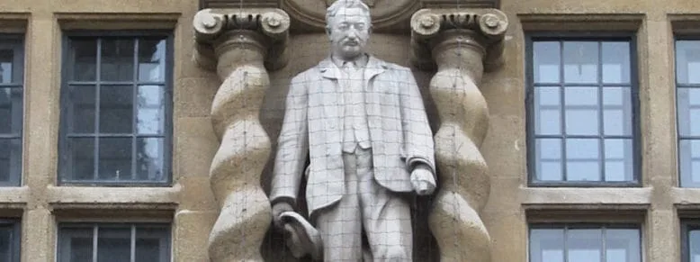 Statues - should they stay or should they go
